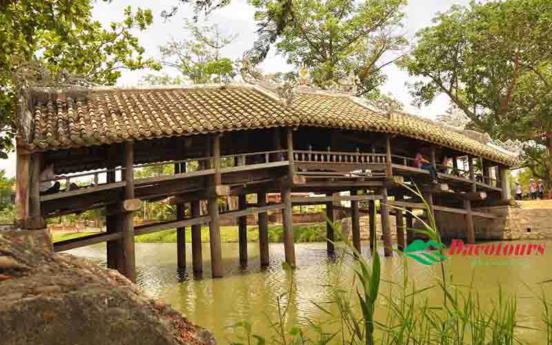 Thanh Toan bridge